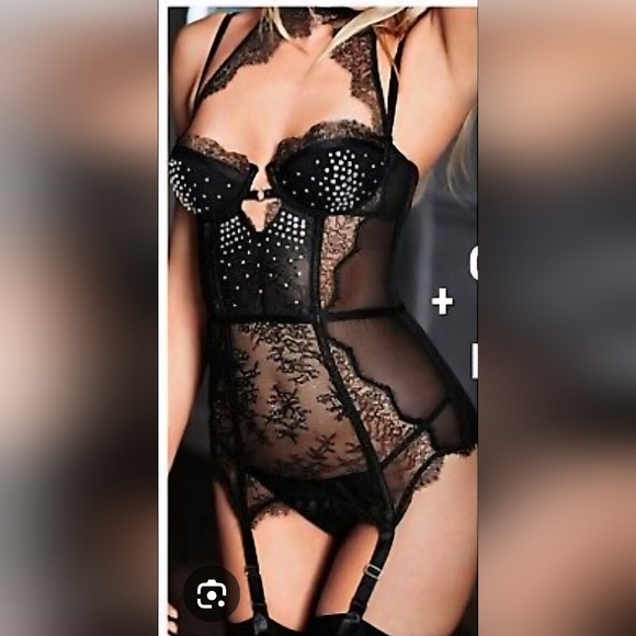 Victoria's Secret Chantilly Lace Crystal Romantic Whimsygoth Bustier Corset, 34B - Picture 1 of 5